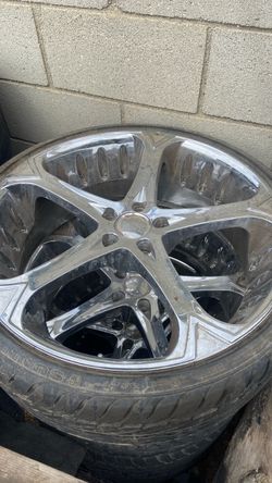 Giovanna rims with tires