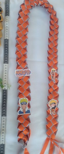 Collares de graduacion de $15 cada uno
