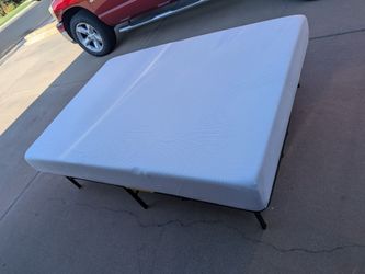 Like New Full Size Platform Bed Set
