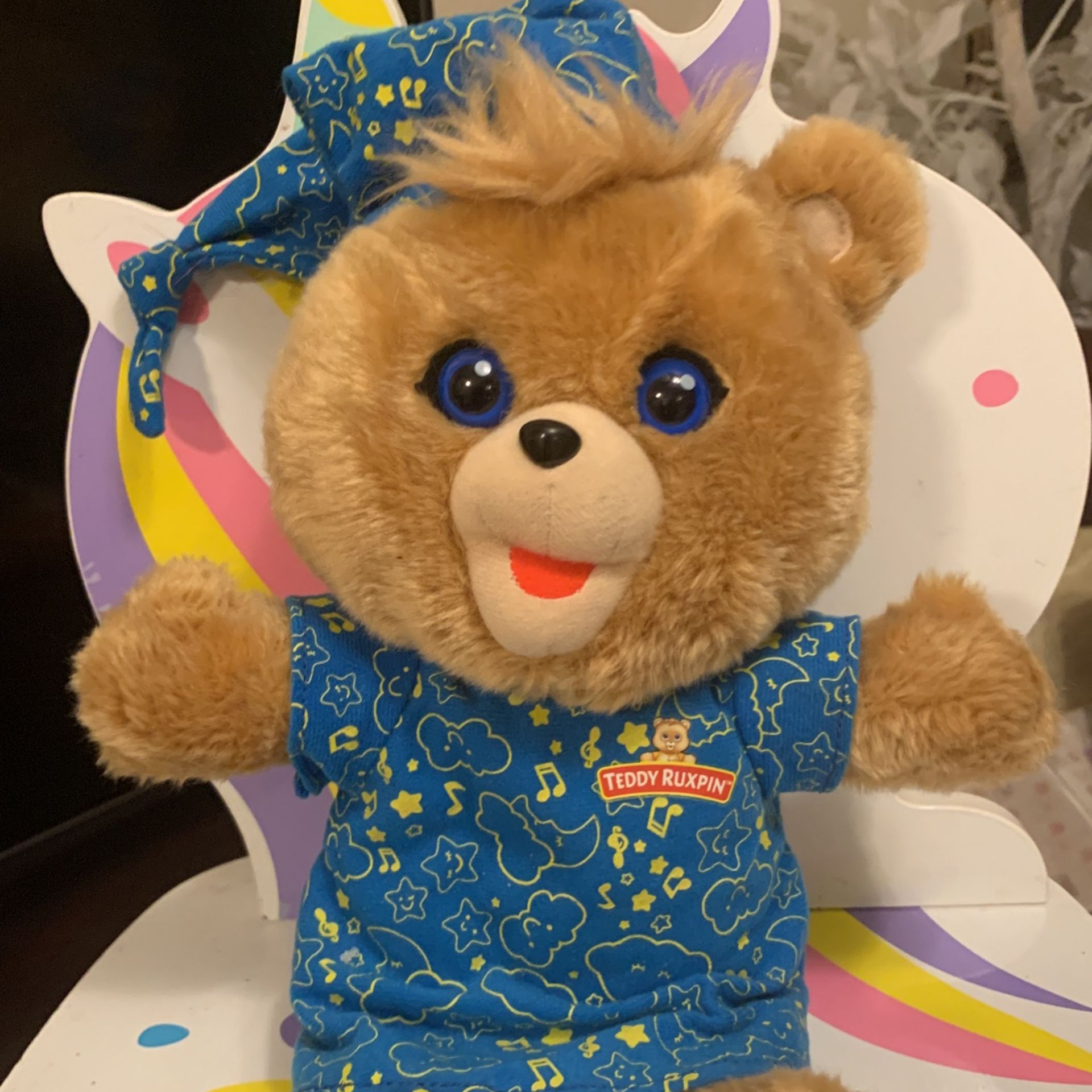 TEDDY RUXPIN Plush Talks & Sings 12”