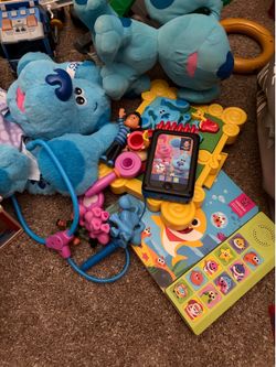 Blue toy plushies