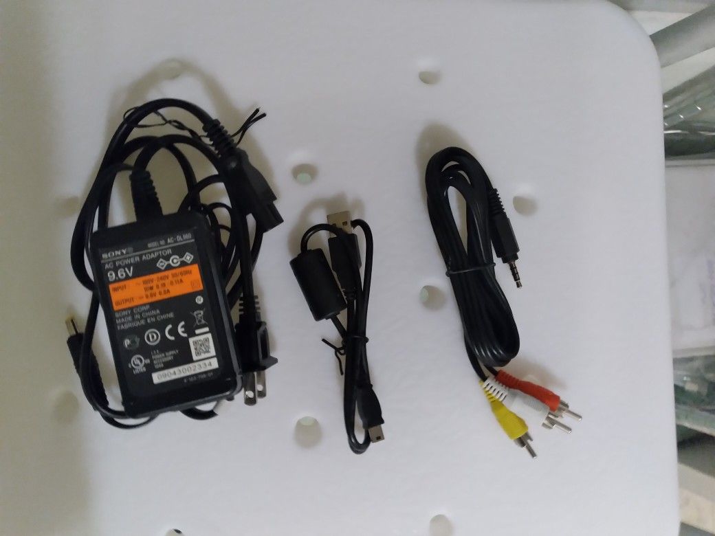 Sony 9.6V AC Charger & Power Adaptor Model AC-DL960