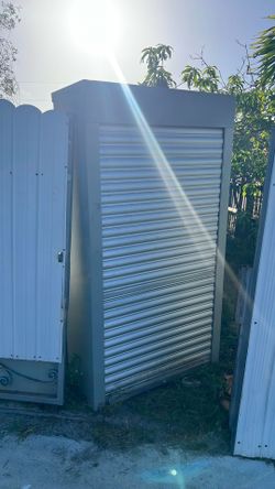 Metal storage