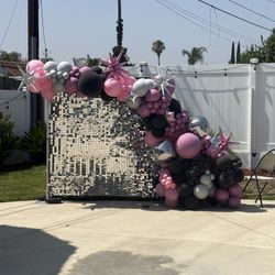 Balloon Shimmery Wall