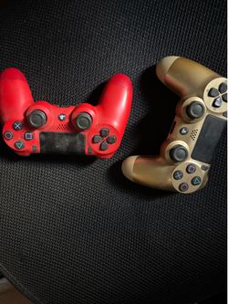 PS4 DualShock controllers