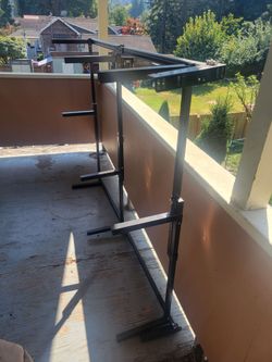 Adjustable metal bed frame