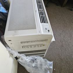 15000 BTU Window Unit For Rooms Up To 800sqft