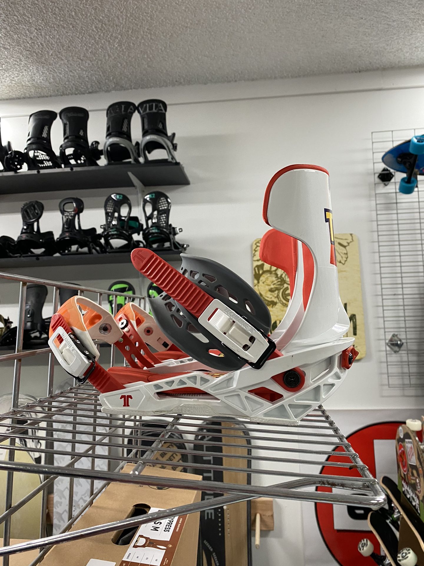 Technine Large Mens Snowboard Bindings With Warranty
