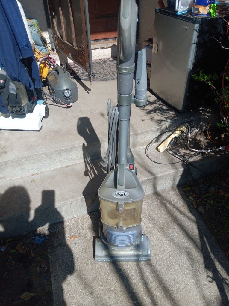!! Vacuum Shark