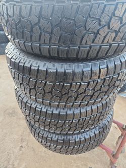 Set Of 4 tires 285 70 17