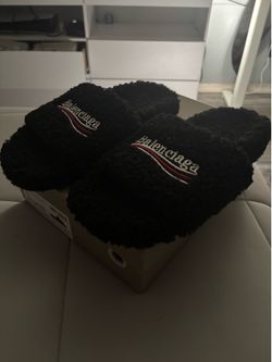 Balenciaga fur slide
