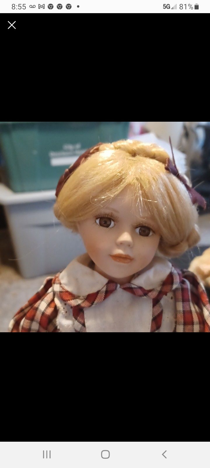 PORCELAIN DOLL vintage