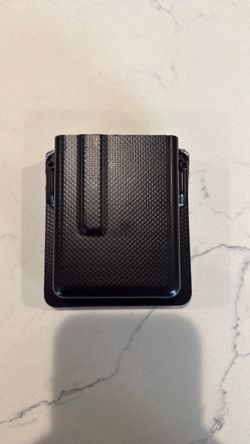 *USED* Holder