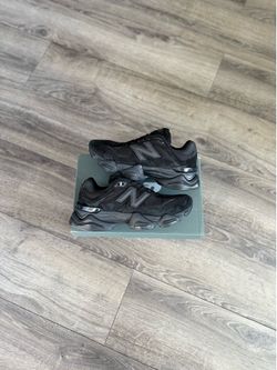 NEW BALANCE 9060 “TRIPLE BLACK”