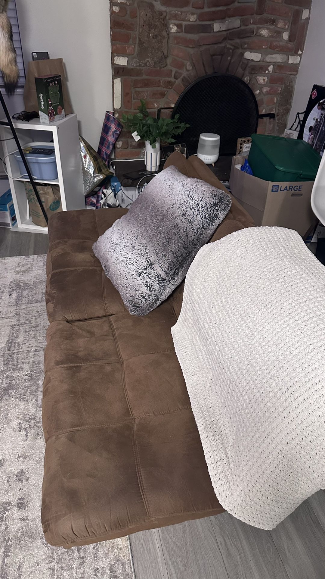 Futon , Couch , Sofa