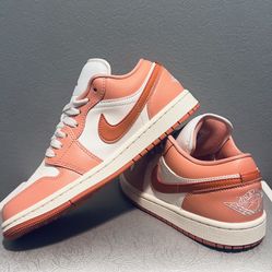 Women’s Air Jordan Retro  Size 7