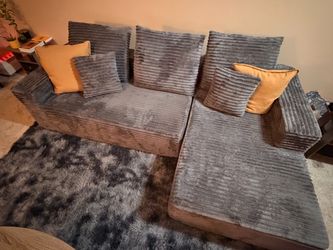 Gray Corduroy Sectional Sofa w/ Chaise – Excellent Condition
