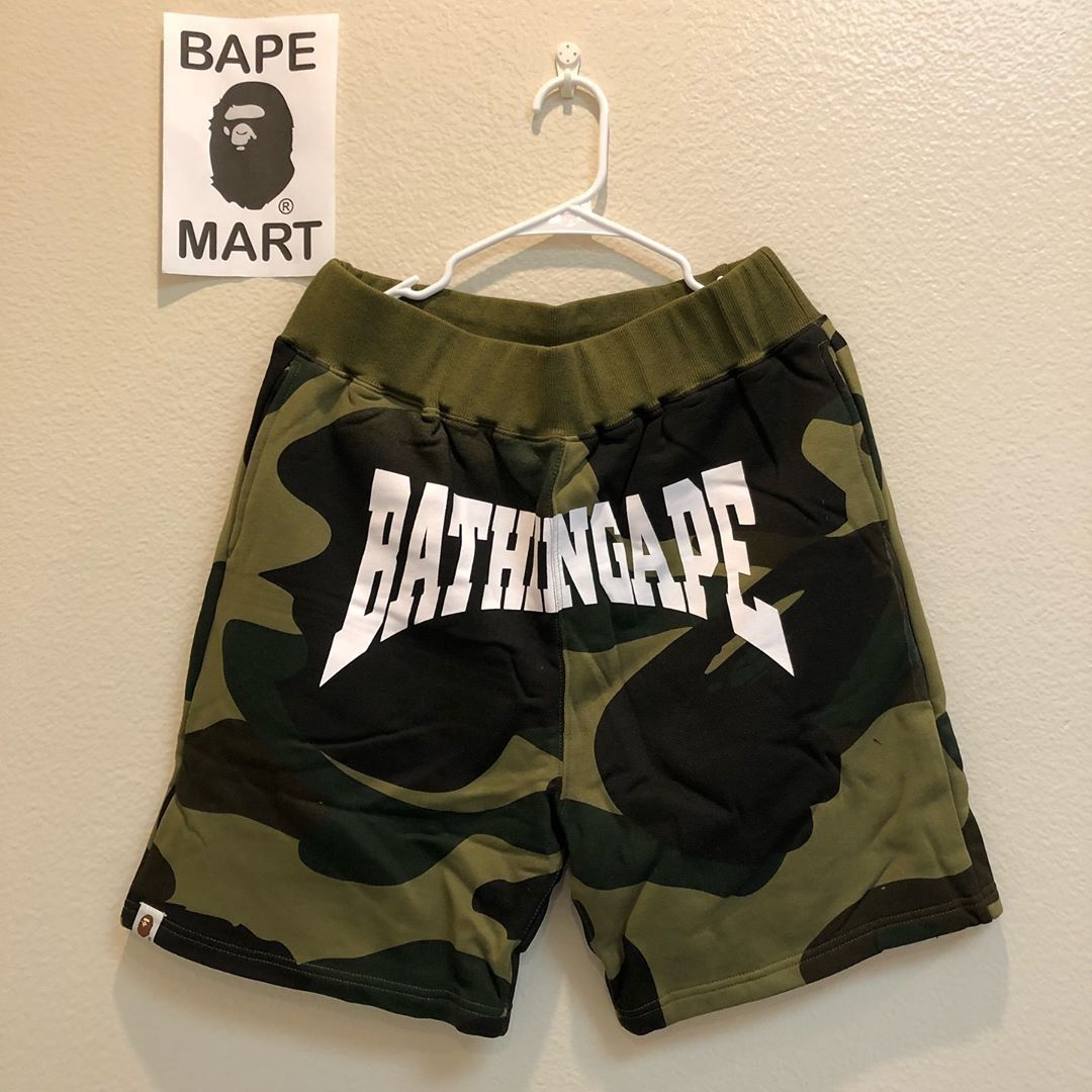 Bape bathing ape shorts camo (fits like medium/large)