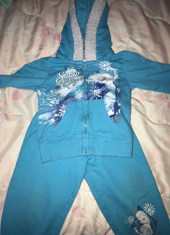 Elsa sweat suit