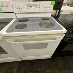 USED WHIRLPOOL STOVE