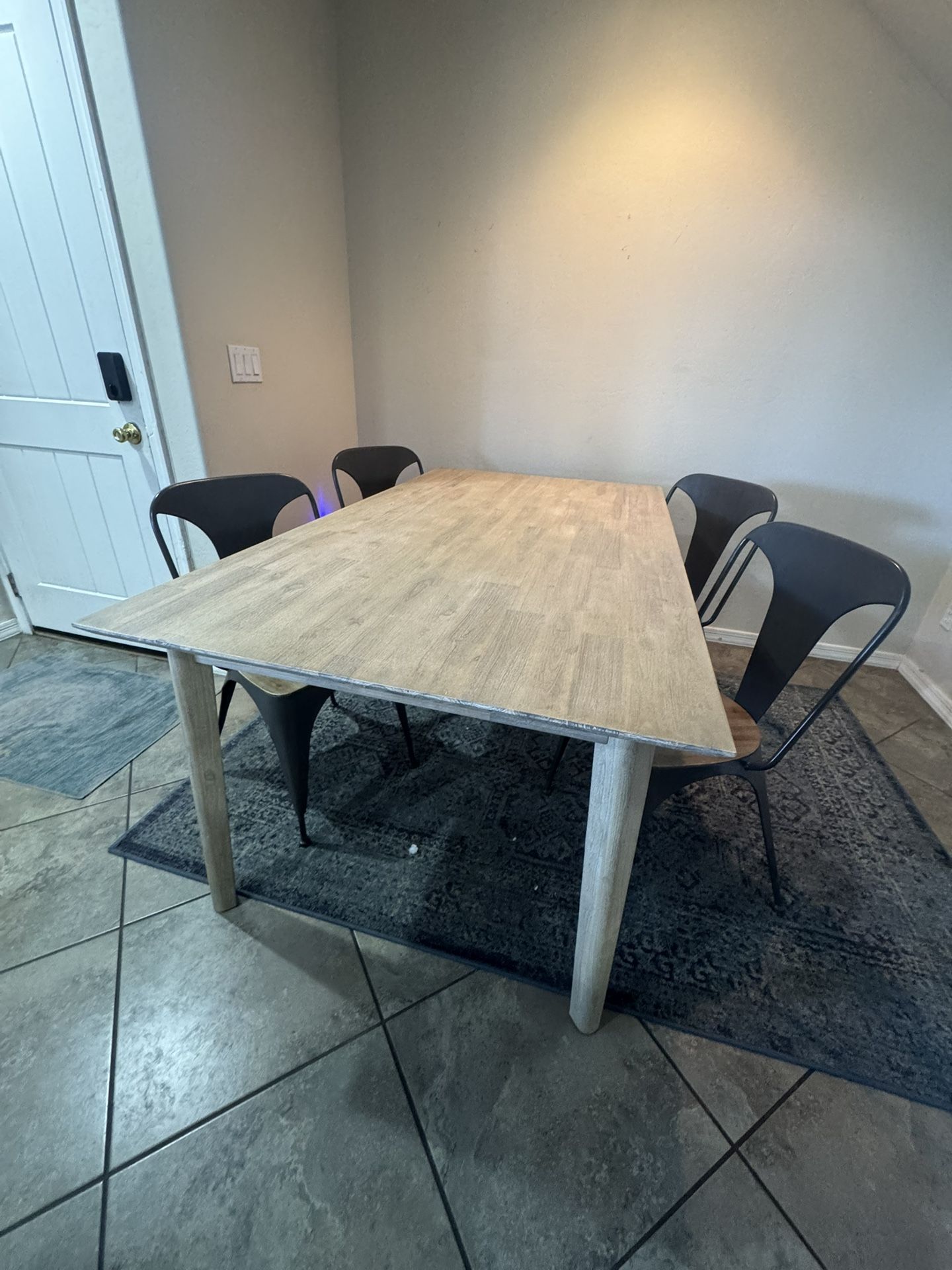 Cute Light Wood Dining Room Table & Four Chairs