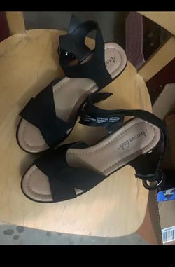 American Eagle Black Sandals
