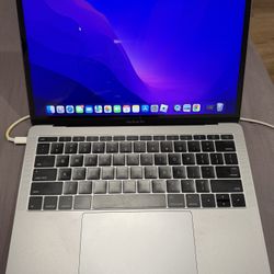 MacBook Pro (13-inch, 2016, Two Thunderbolt 3 ports)