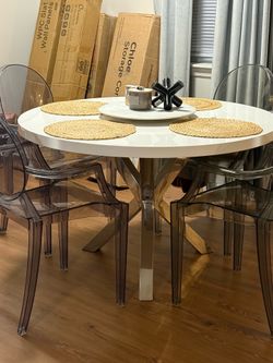 46” round dining table no chairs