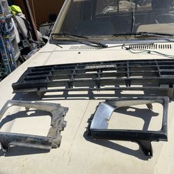 Toyota Pickup Parts