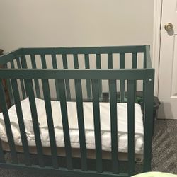 Mini Crib (Dream On Me)