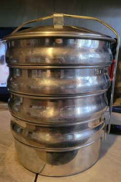 Vintage 1960's Regal Ware Food Carrier