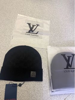 Black beanie