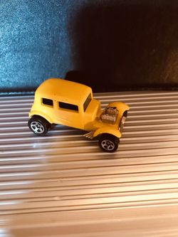 Hot Wheels Vintage 1968 (‘32 Ford Vicky) China 1/64