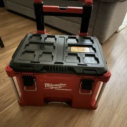 Milwaukee Packout 22in 