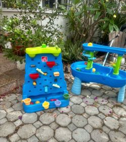 Kids Warerfall Discovery Wall