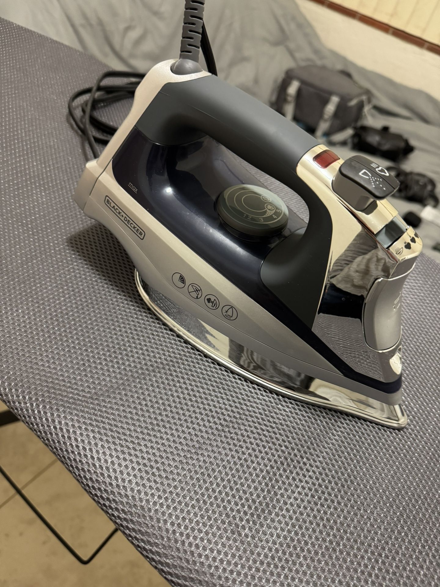 Clothes Iron