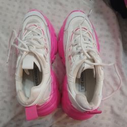 Steve Madden, Size 8.