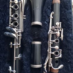 Selmer Clarinet Missing Mouthpiece Still In Exellent Condition $50 Firm
