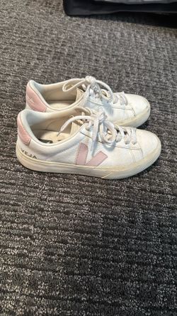 Veja Sneakers