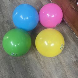 4 Colorful Balls 