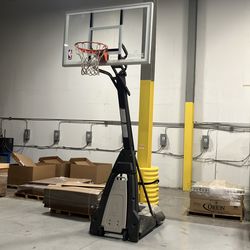 Basketball hoop
