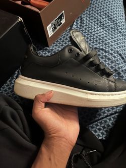 Alexander McQueen Oversized Sneakers Black