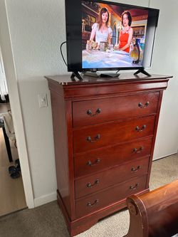 Queen 5 piece bedroom set for sale. Tv & mattress not included