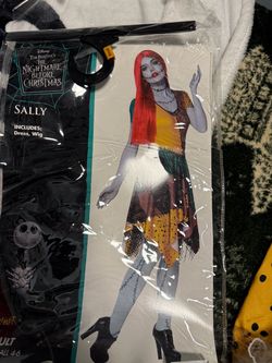 HALLOWEEN COSTUMES