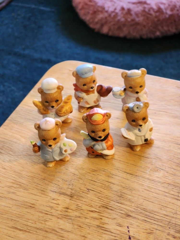 Vintage 1980 Hostess Gift, Set of 6 Home interior Career Professional Bears Figurines Figurines Original box Pick up only.
