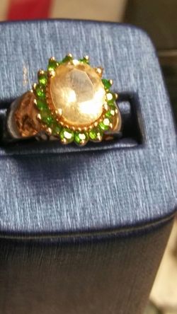 14kt. Gold. Gem stone.