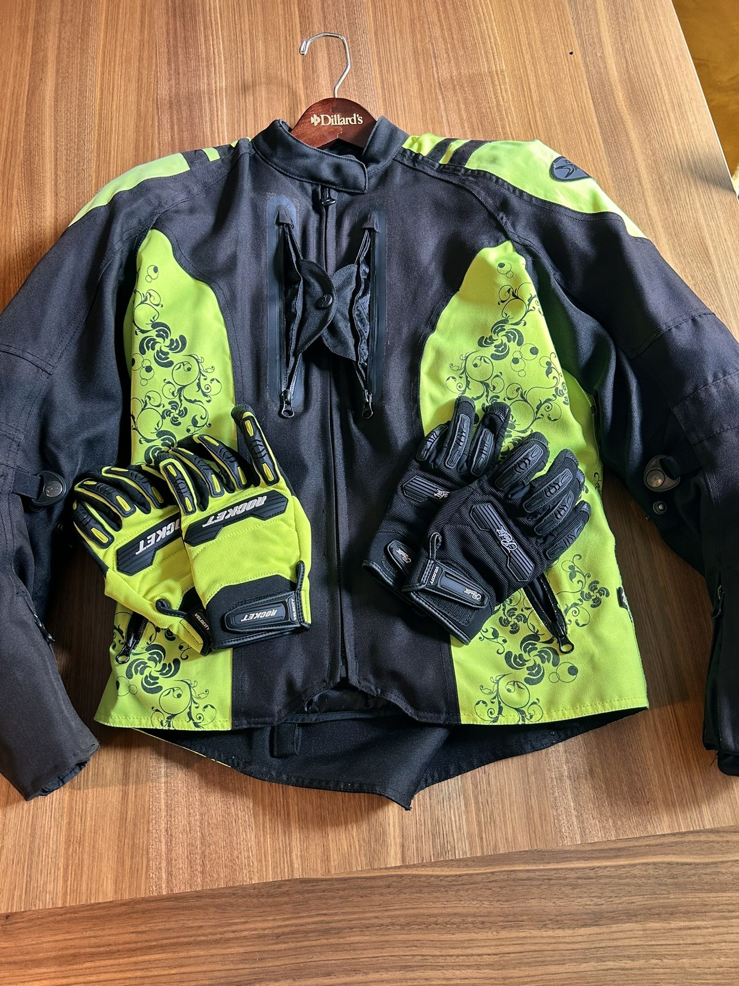 Joe Rocket Women’s Motorcycle Jacket With Gloves