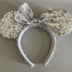 DISNEY EARS