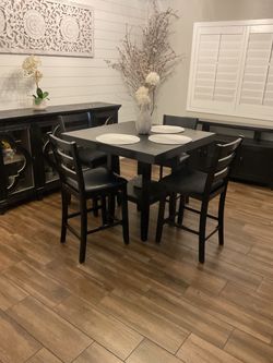 Dinning Table