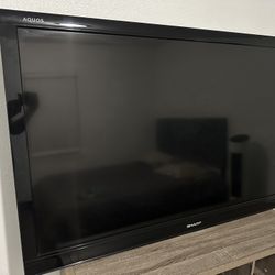 60” Sharp Aquos TV 